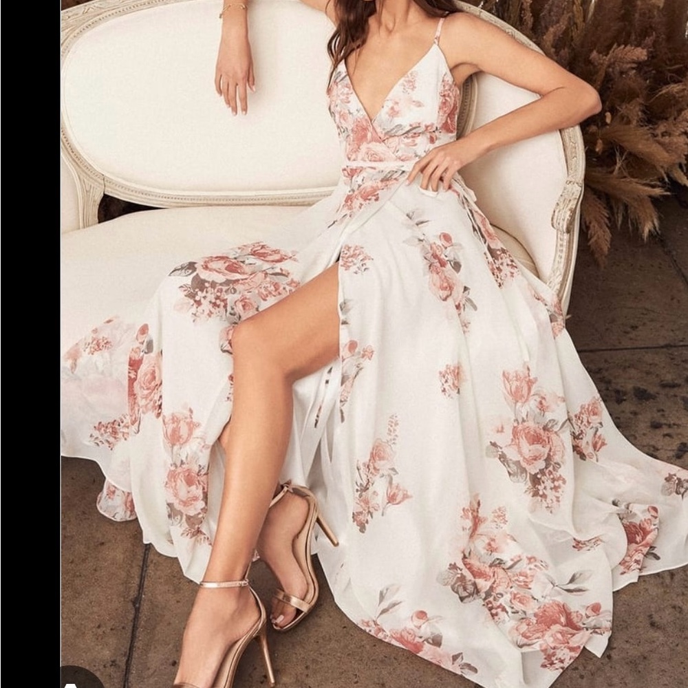 Lulus medium Floral White and Pink Maxi Dress *like new*